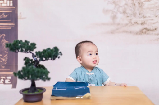 杭州宝宝喊肚子疼怎么回事